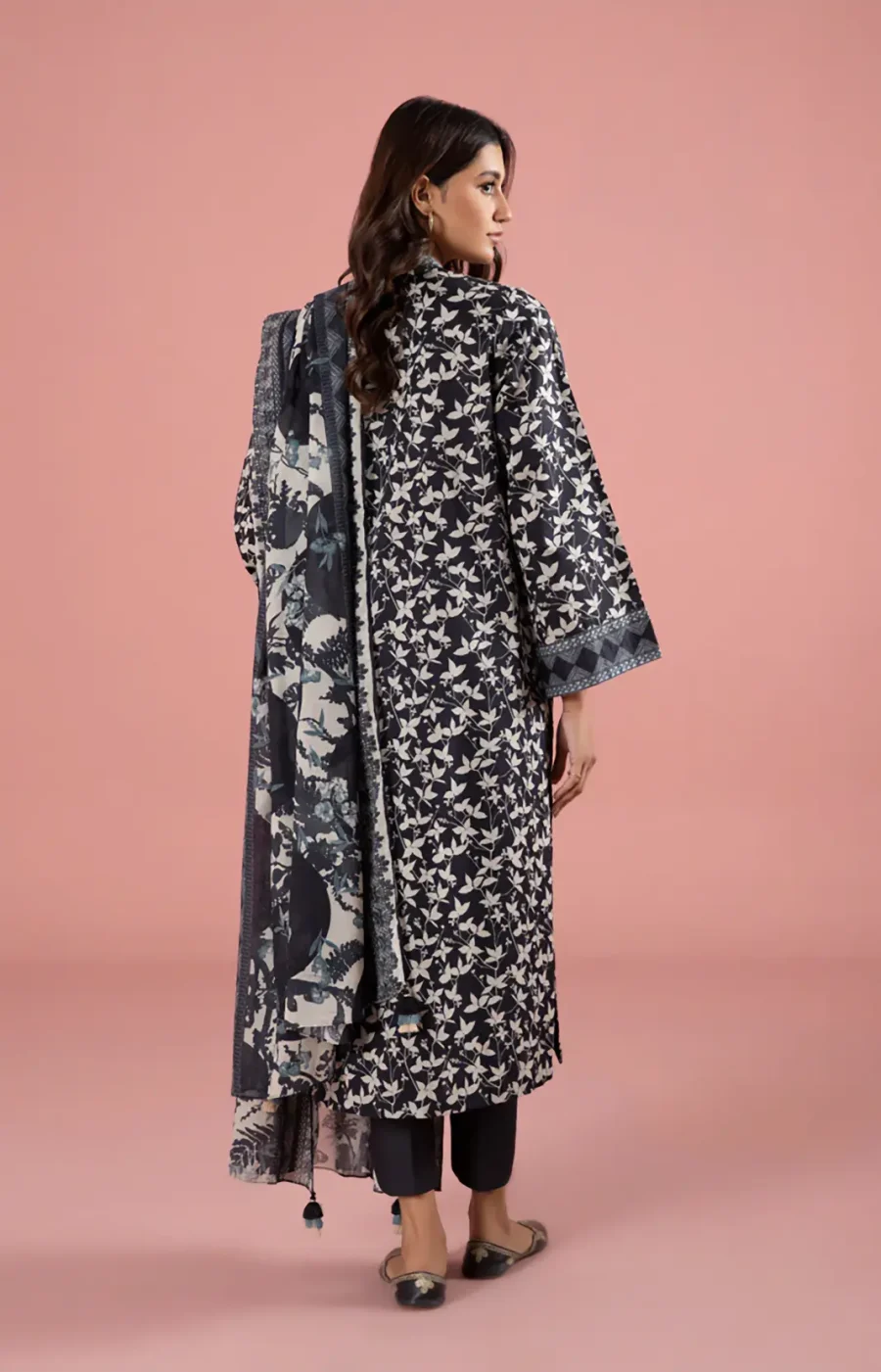 Day to Day Lawn | Black 3-Piece Printed Lawn Suit with Voile Dupatta